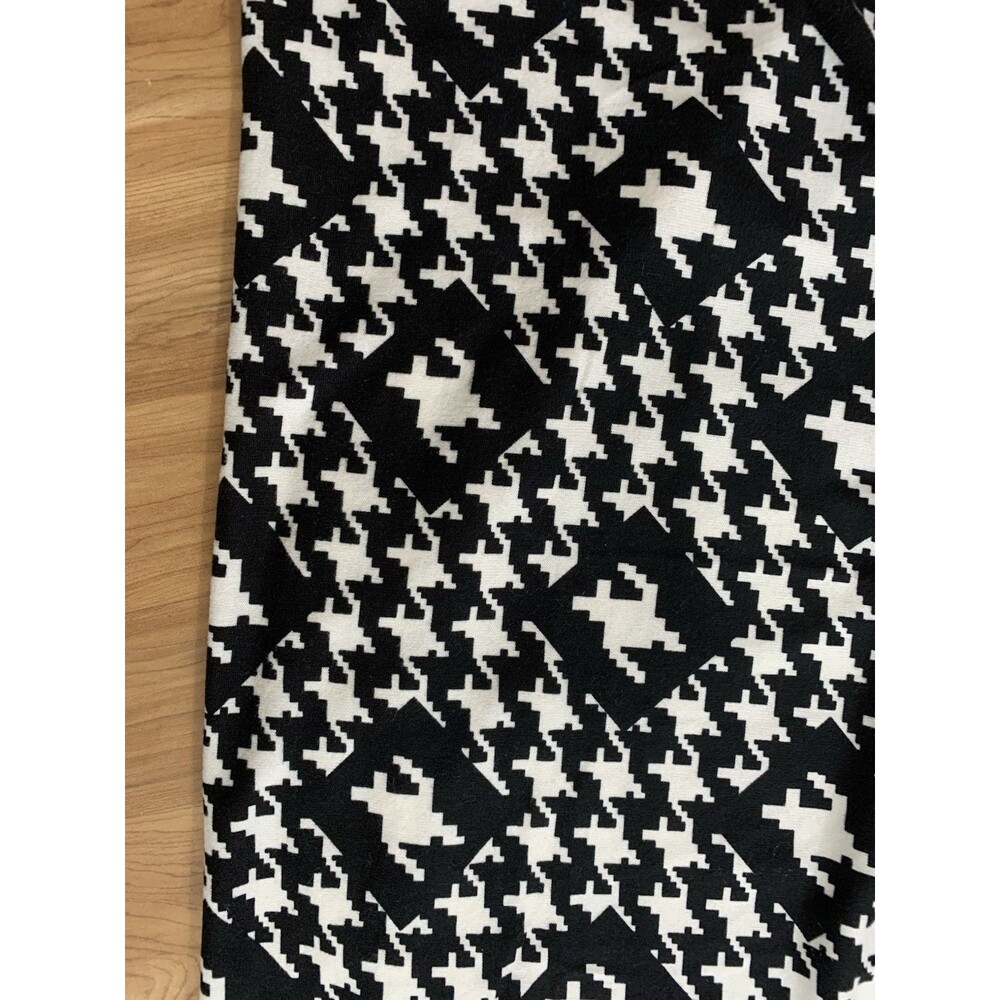Black & White Infinity Scarf  Cowl Houndstooth w/ Zip Pocket 2 Chic - Picture 4 of 9